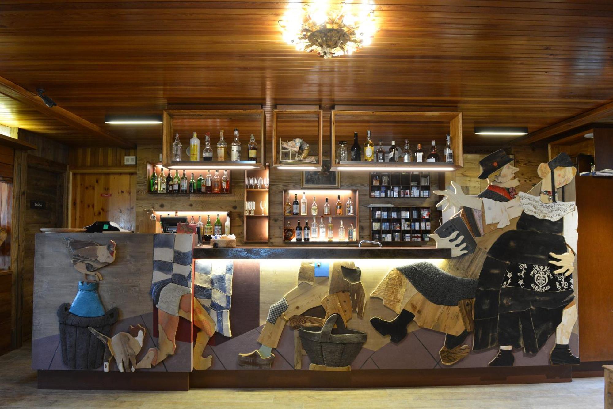 Hotel Belvedere กอนเญ ภายนอก รูปภาพ